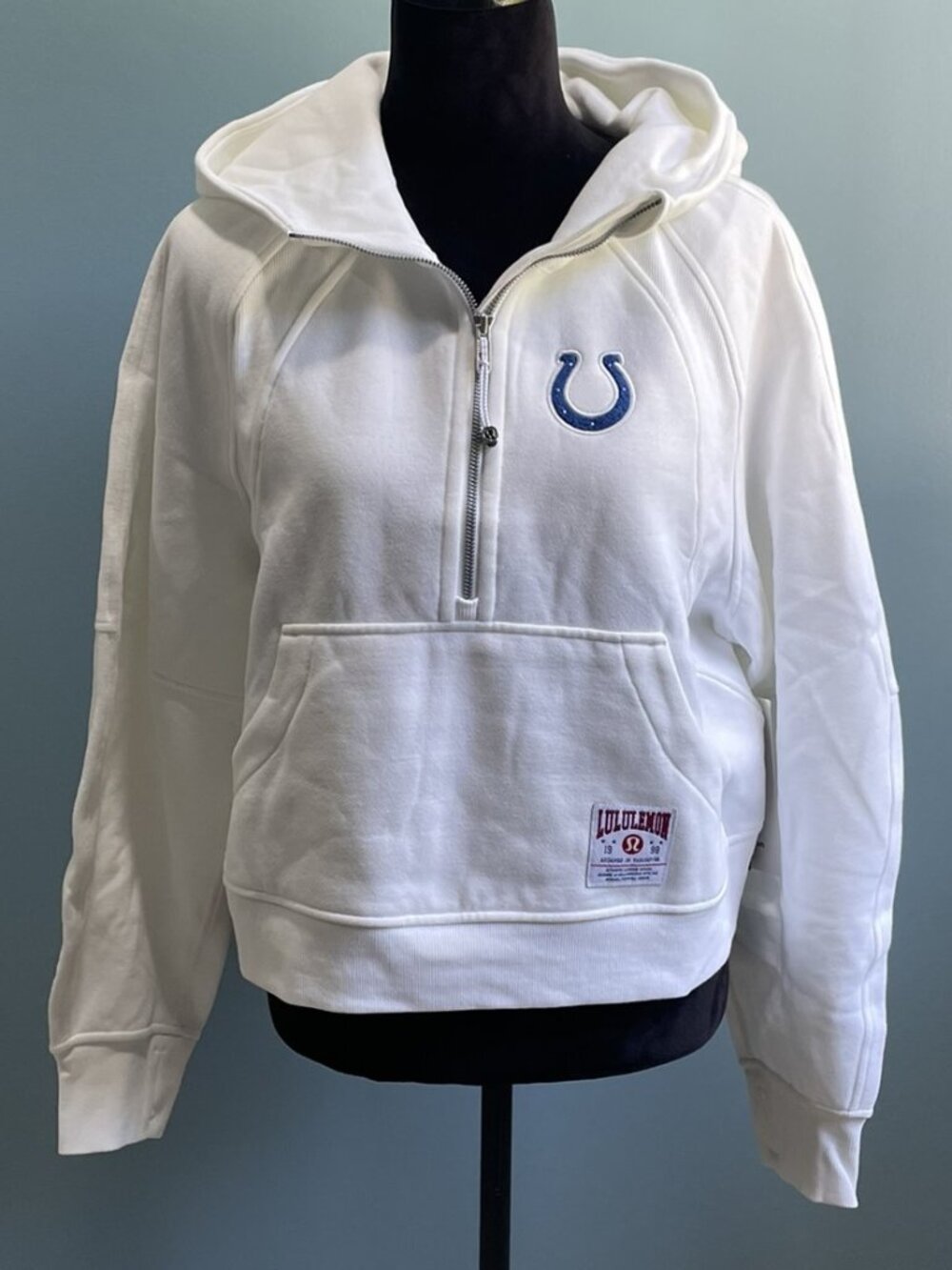 NWT Lululemon Women's Indianapolis Colts White Scuba Oversized Hoodie